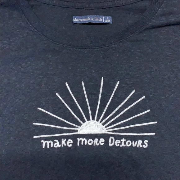 Abercrombie & Fitch graphic t-shirt - Picture 2 of 3